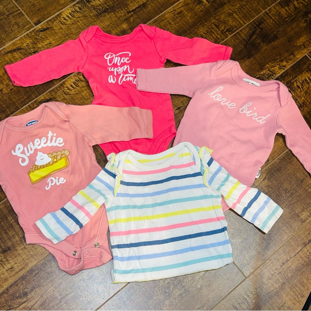 Bundles of long sleeve ONSIES